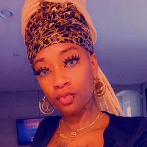 Meet your Posher, Shakisha